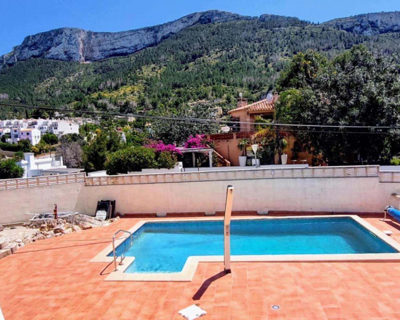 Sales - Detached villa - Denia