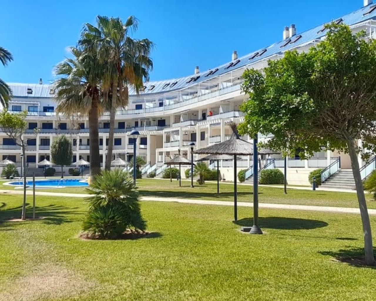 Sales - Apartment - Denia