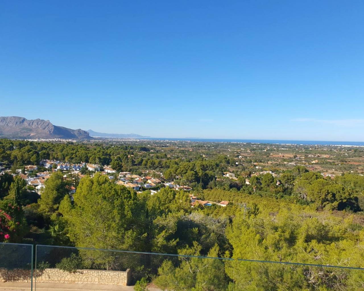 Sales - Detached villa - Denia