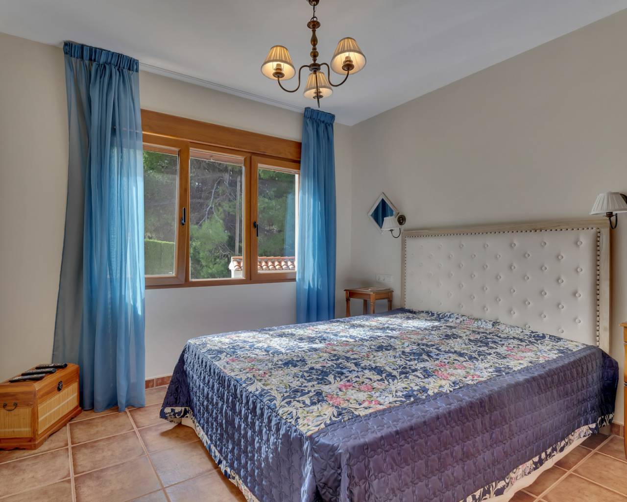 Sales - Detached villa - Denia