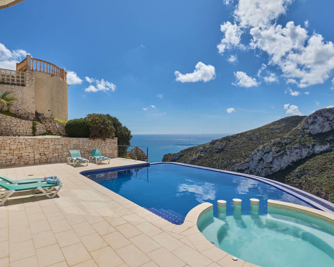 Sales - Detached villa - Javea