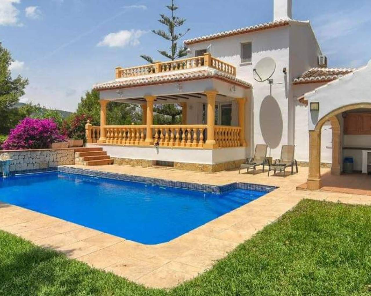 Rental - Detached villa - Javea