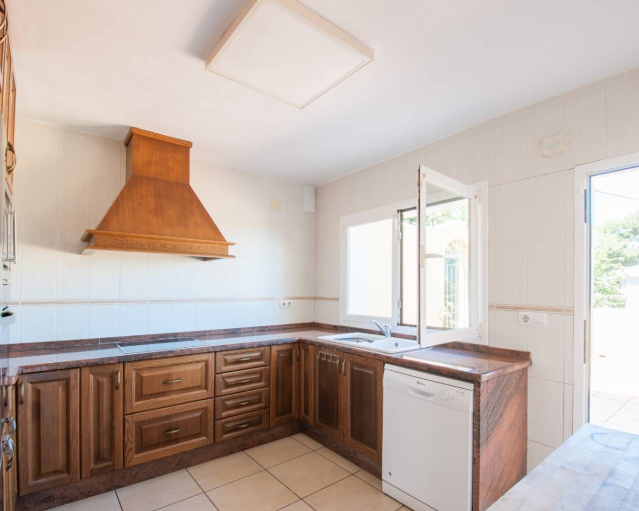 Sales - Detached villa - Javea