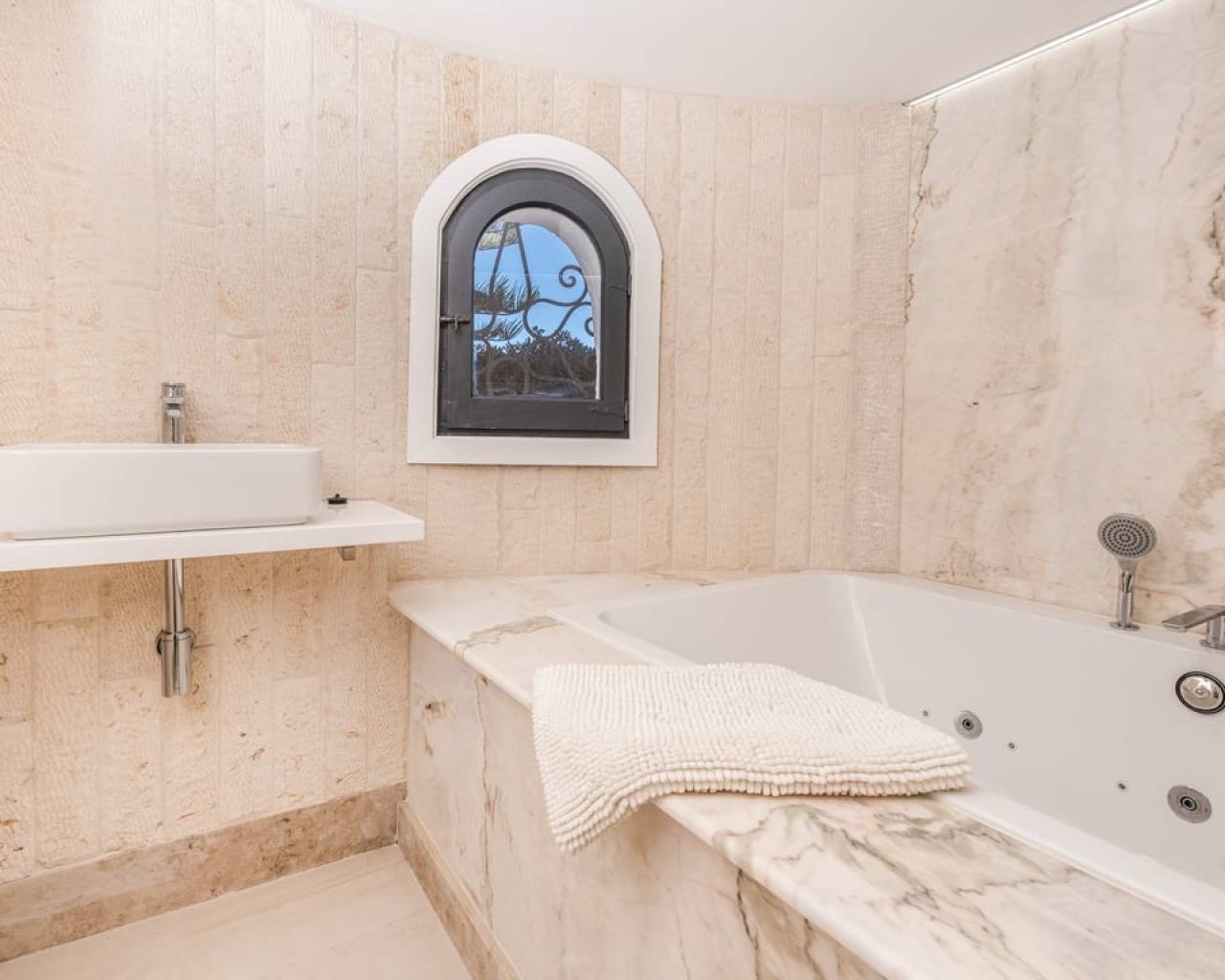 Sales - Detached villa - Javea