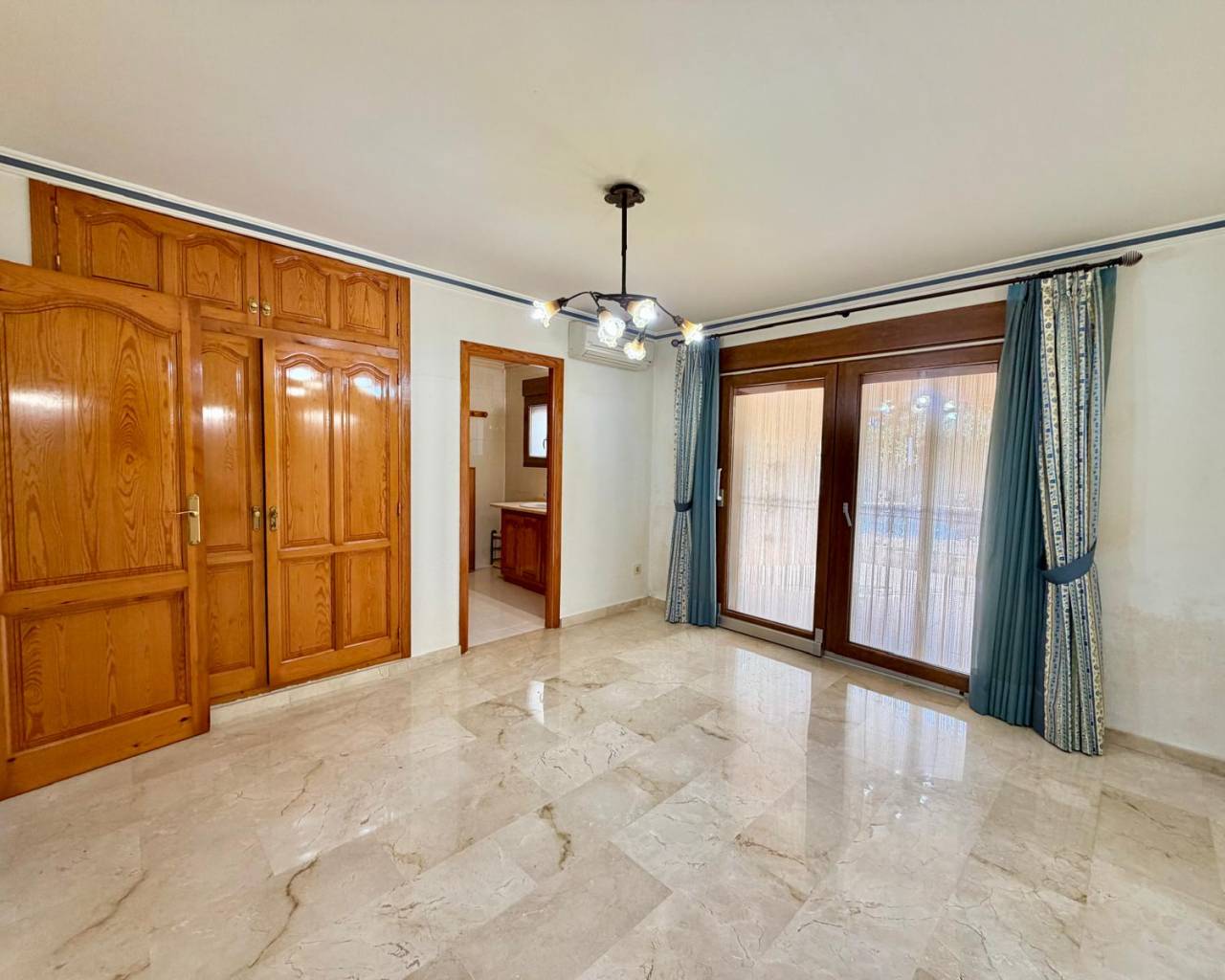 Sales - Detached villa - Pedreguer