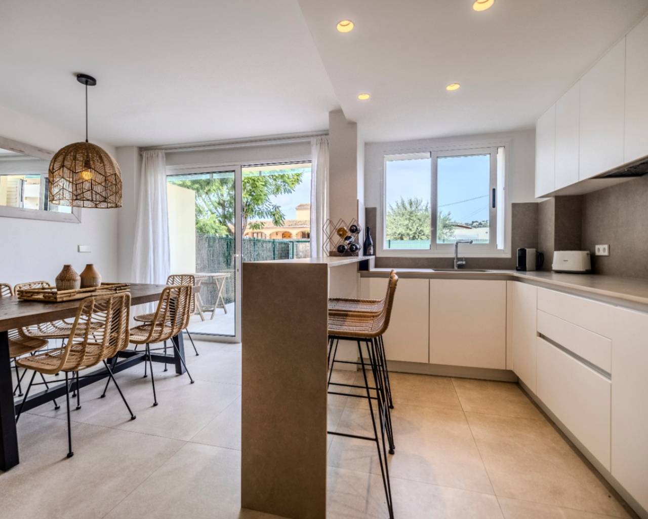 Alquileres de larga temporada - Apartamento - Javea