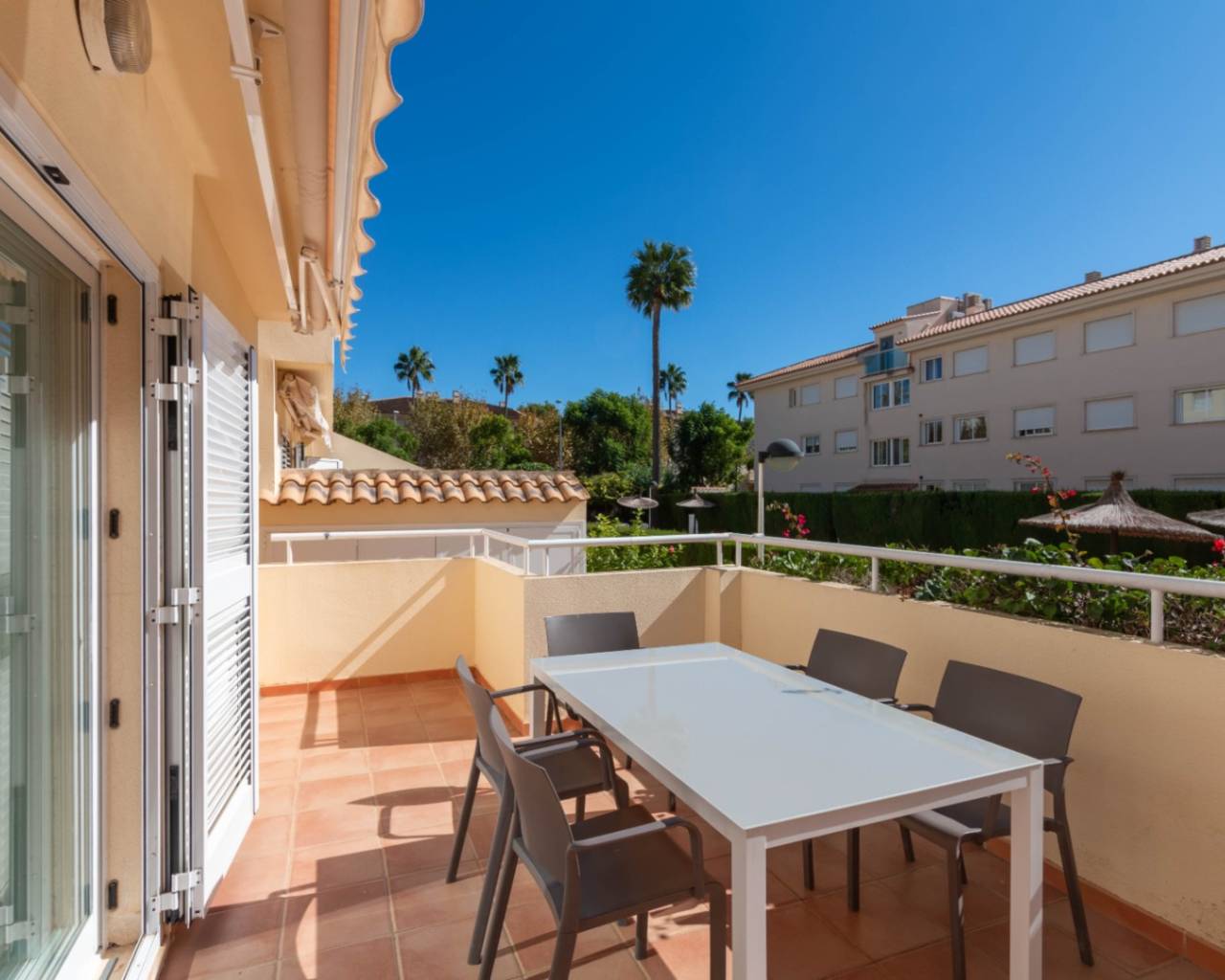 Alquileres de larga temporada - Apartamento - Javea