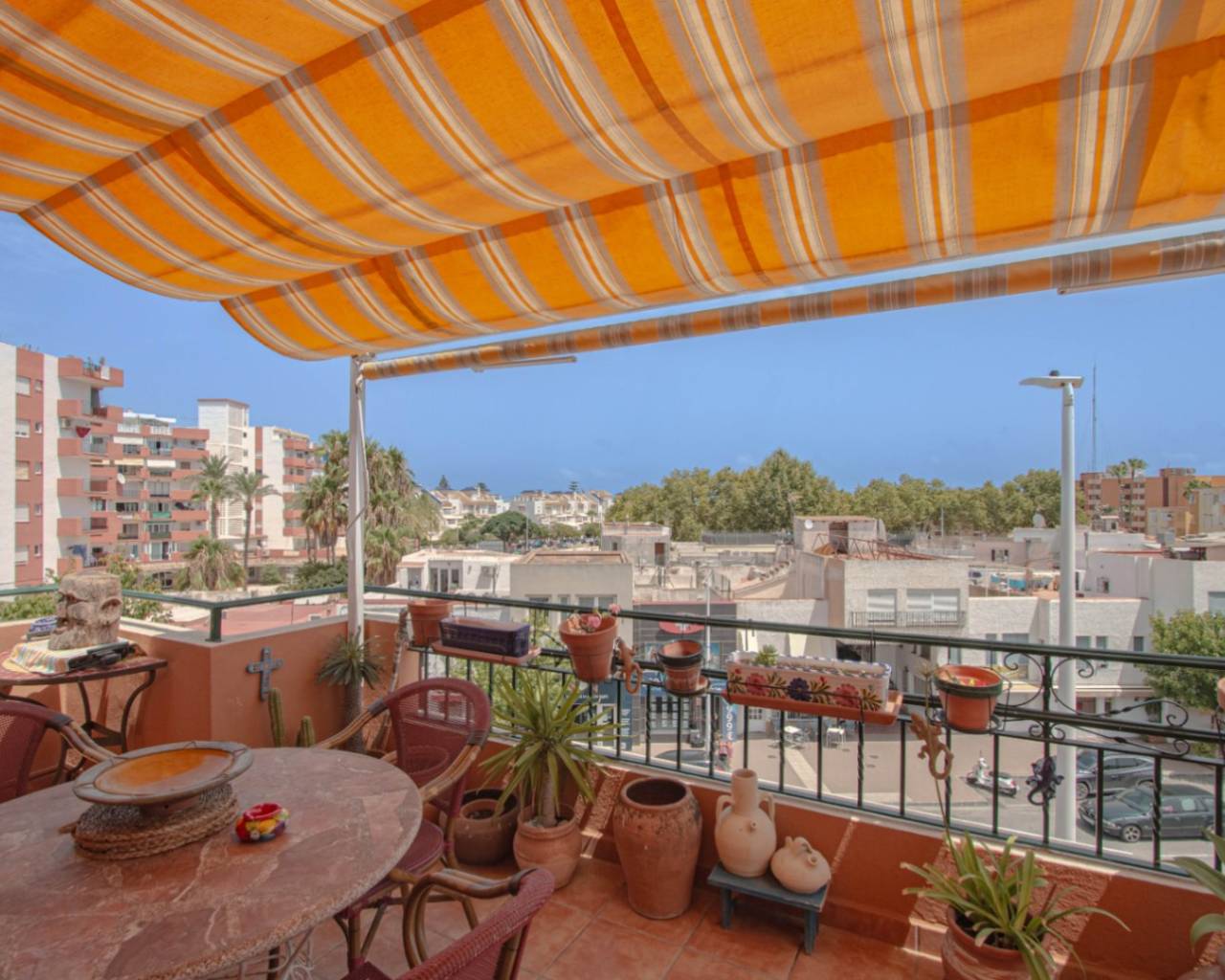 Alquileres de larga temporada - Apartamento - Javea