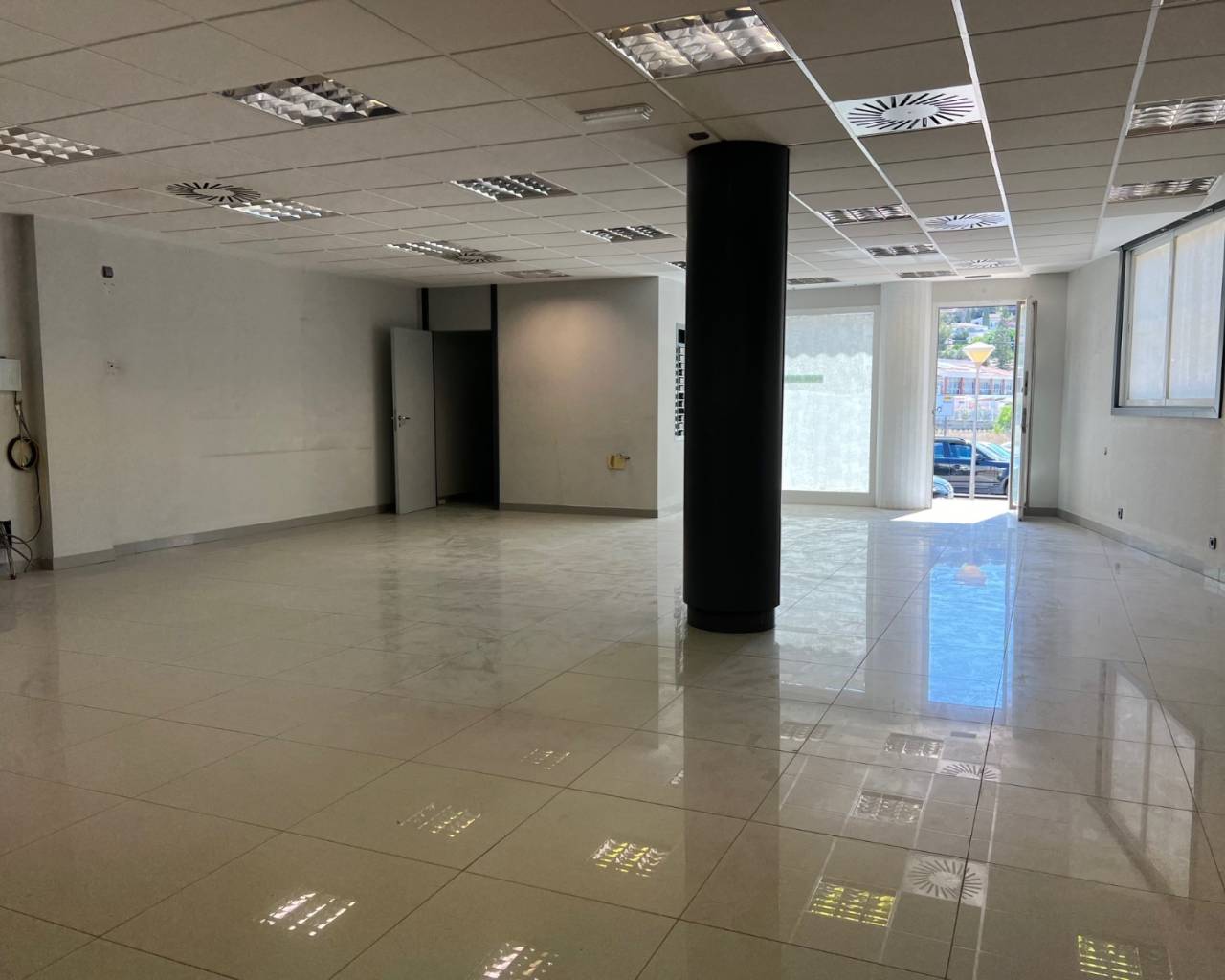 Rental - Business - Moraira - Solpark