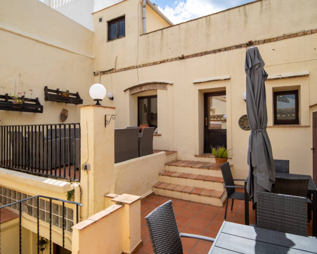 Venta - Casa de pueblo - Parcent