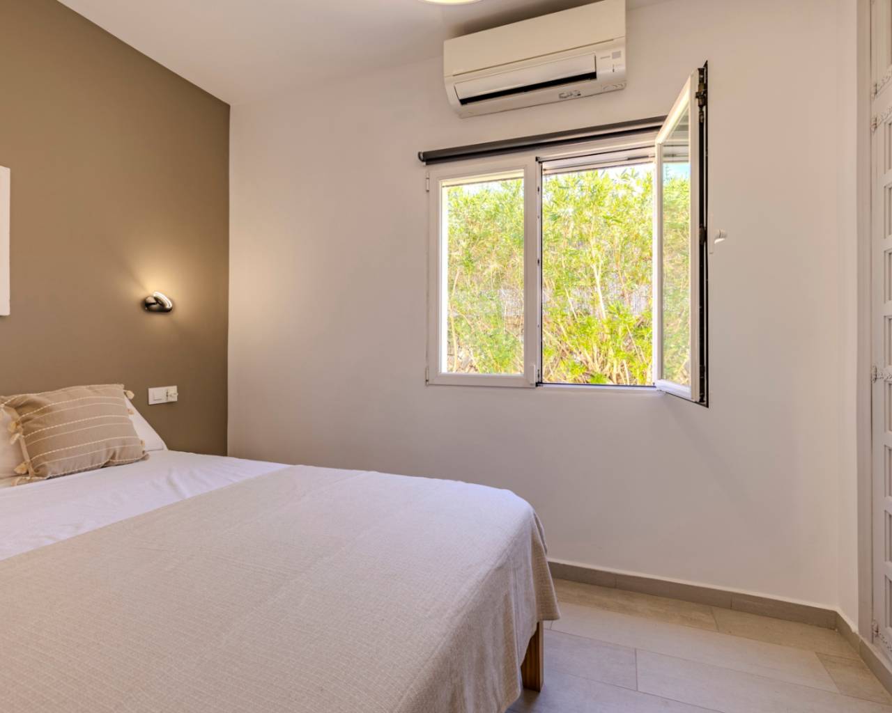 Alquileres de larga temporada - Chalet - Javea