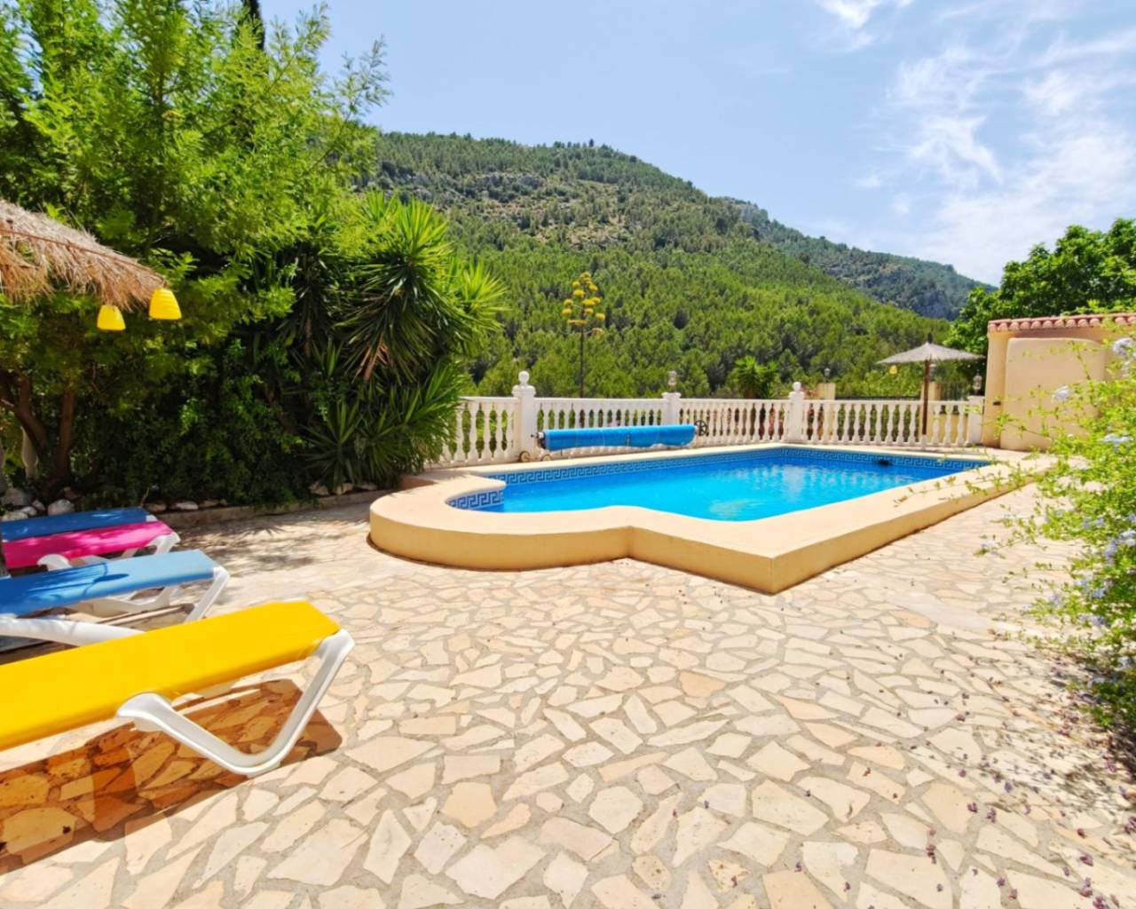 Sales - Finca - Jalon Valley