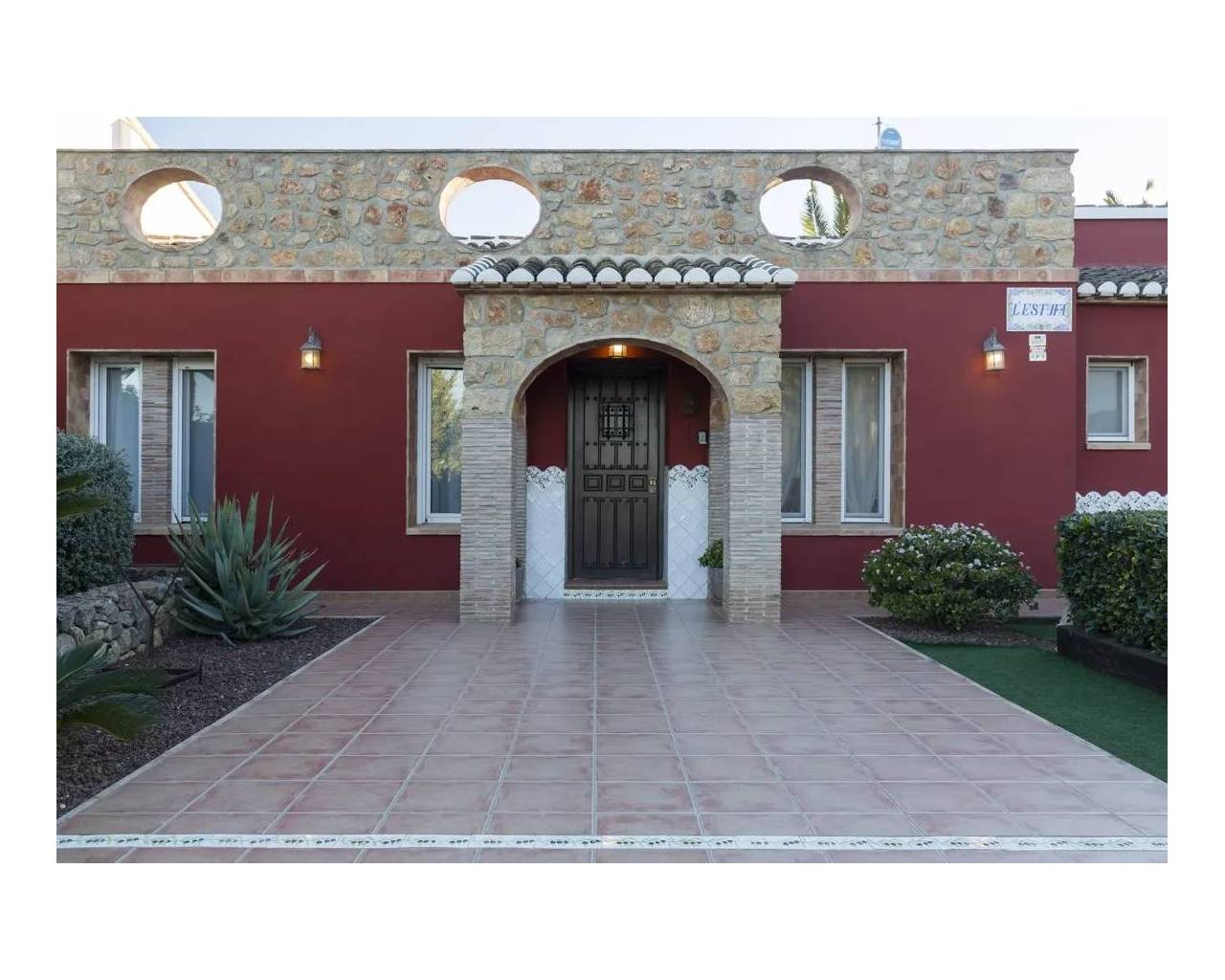 Продажа - Дом в рустикальном стиле - Долина Халона - Jalon