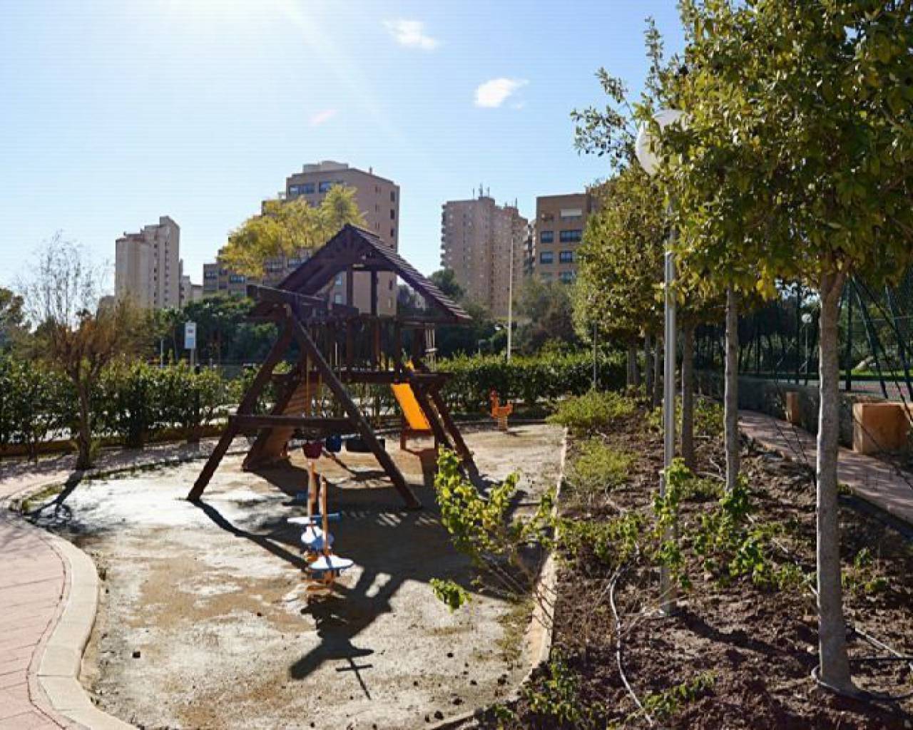 Продажа - Апартамент - Другие - Playa Poniente