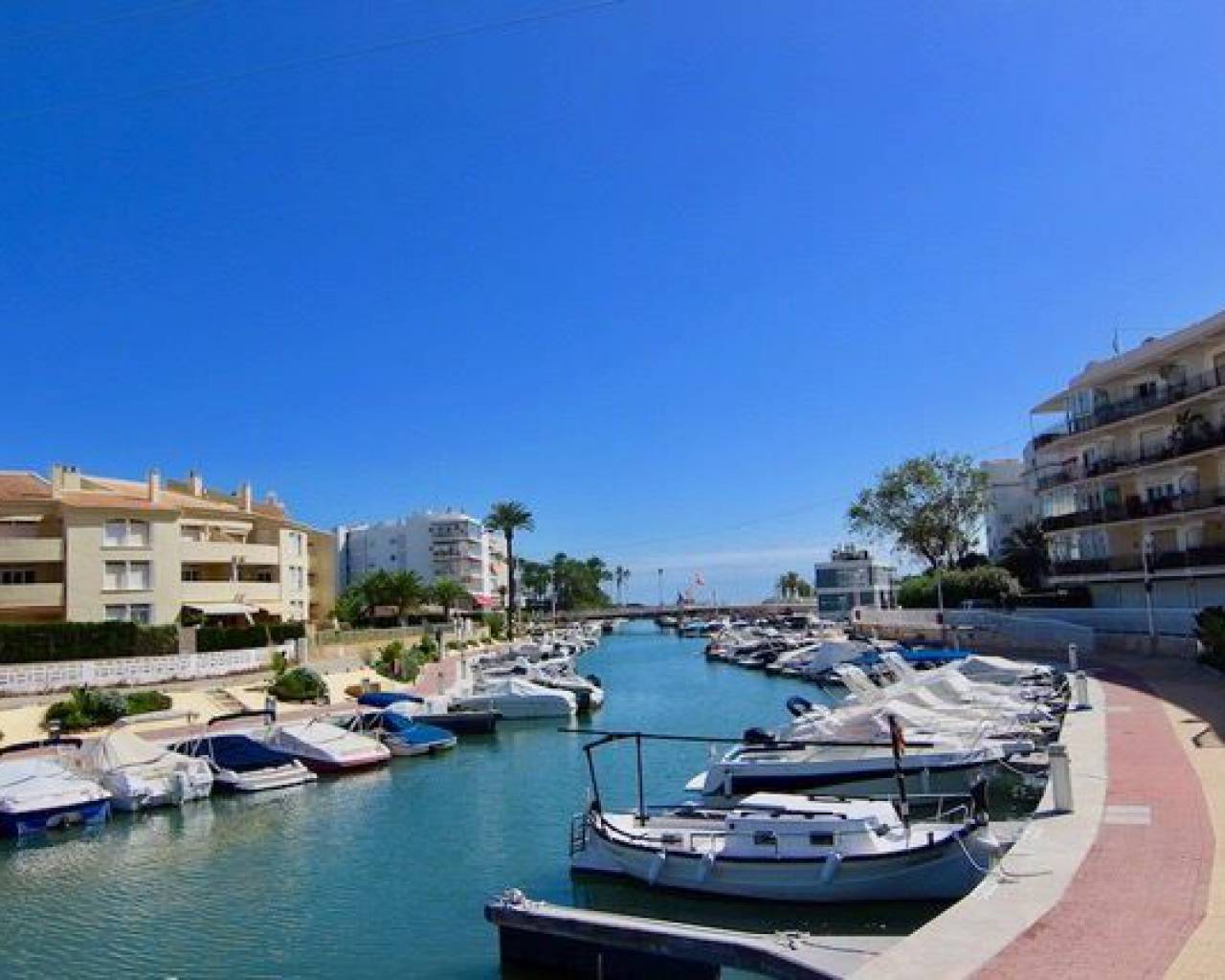 Продажа - Коммерческая недвижимость - Хавеа - El Arenal