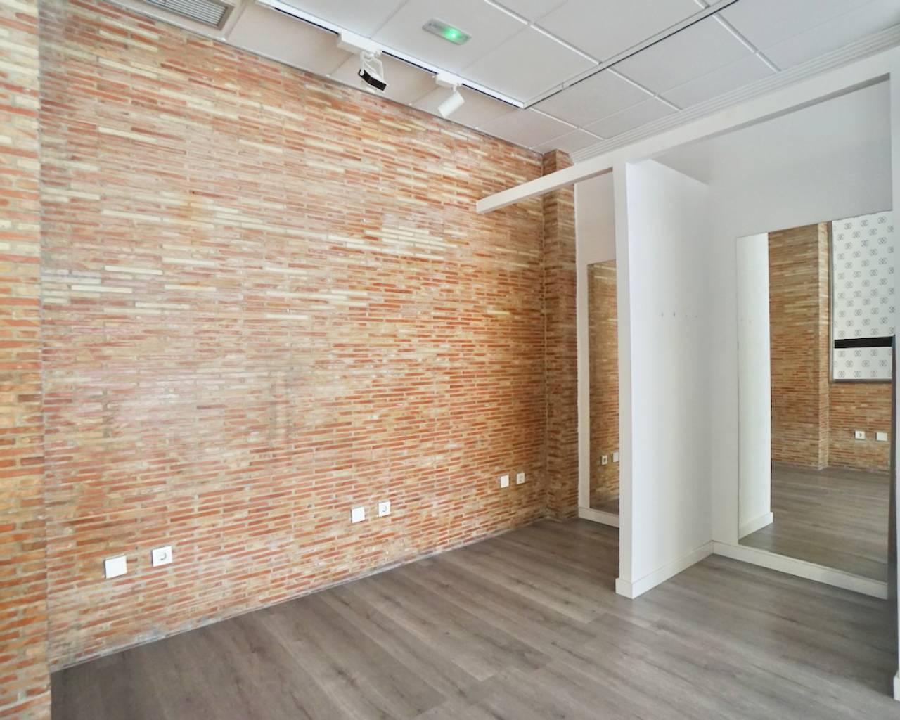 Продажа - Коммерческая недвижимость - Морайра - Moraira Centre