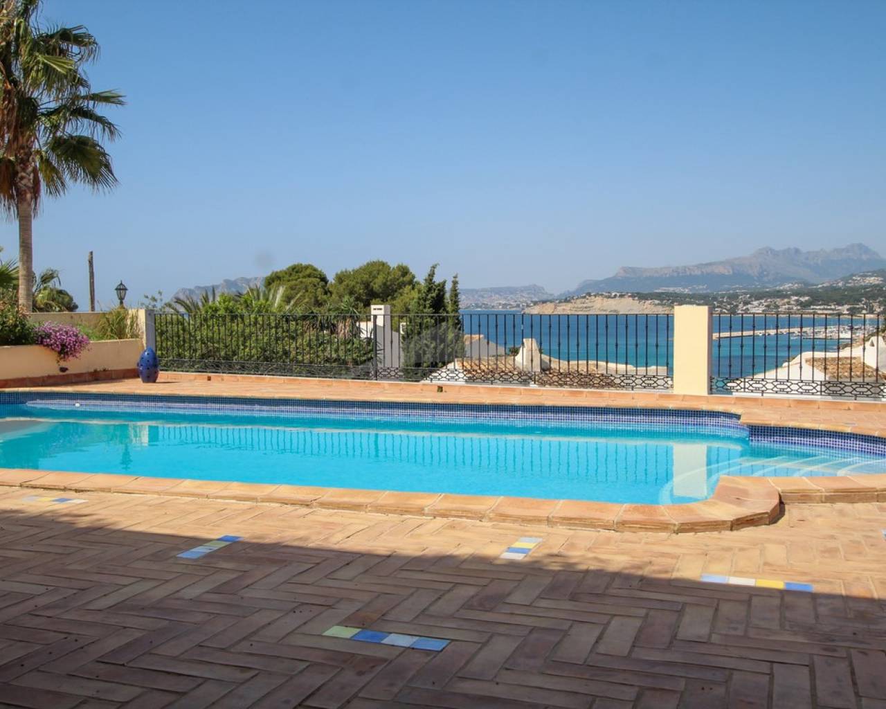 Продажа - Вилла - Морайра - El Portet