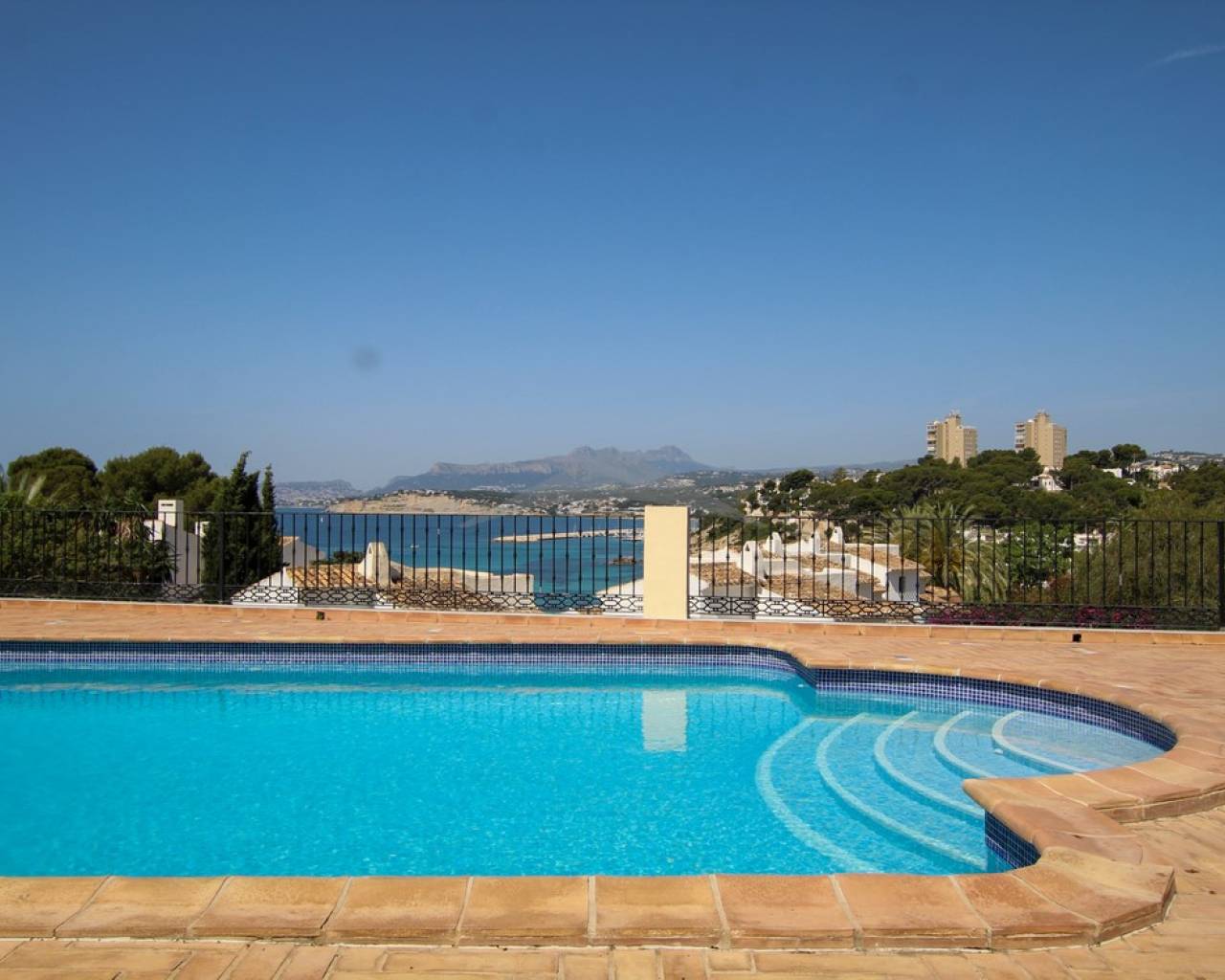 Продажа - Вилла - Морайра - El Portet