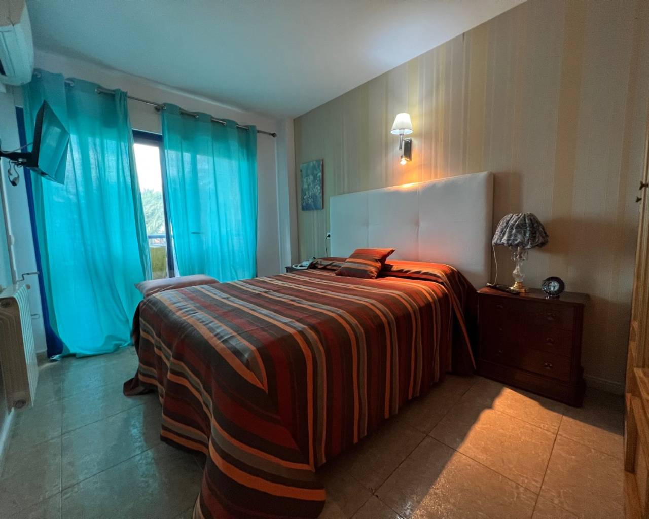 Продажа - Апартамент - Теулада - Centro