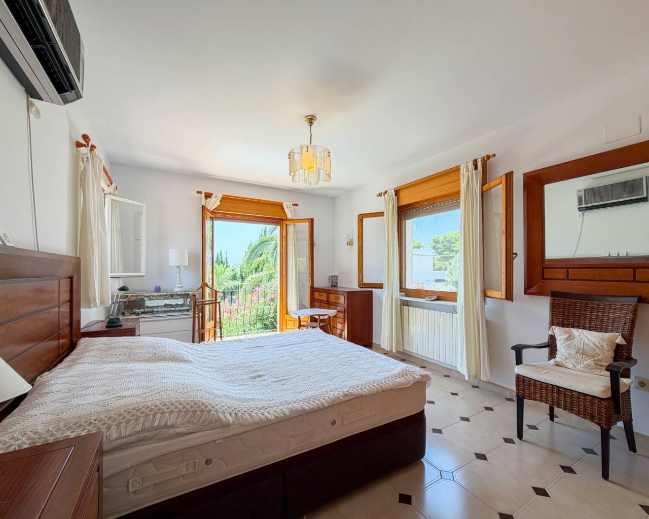 Продажа - Вилла - Морайра - Moraira