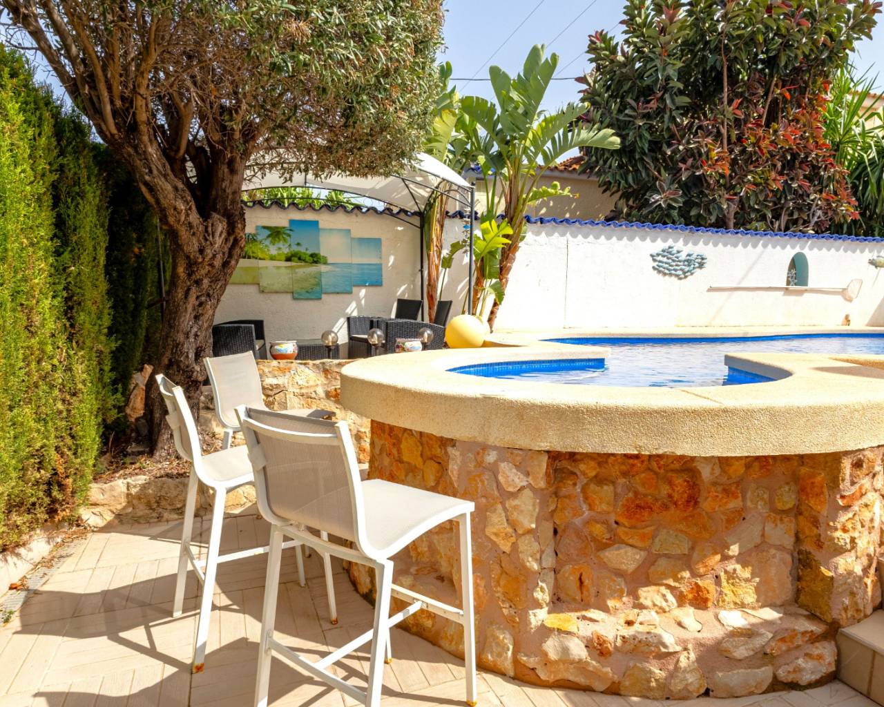 Продажа - Вилла - Бенисса - Benissa Coast
