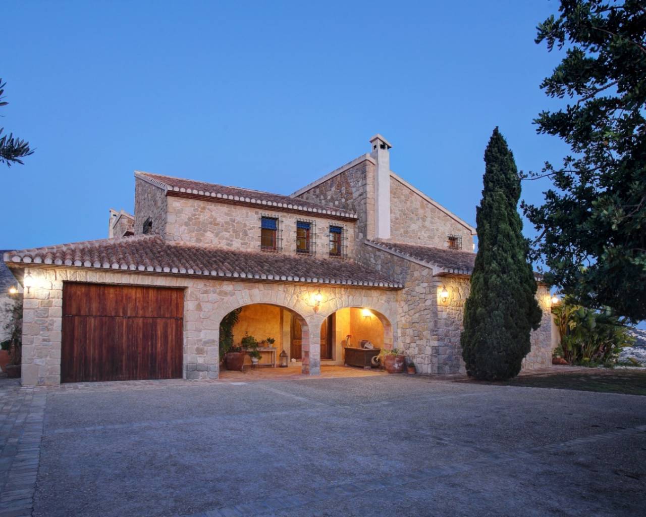 Продажа - Дом в рустикальном стиле - Морайра - Moraira