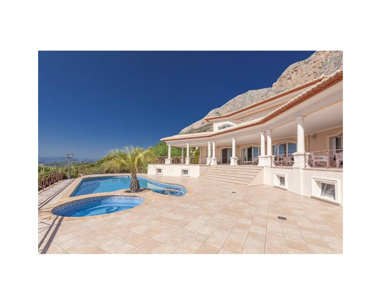 Vente - Villa individuelle - Javea - El Montgo