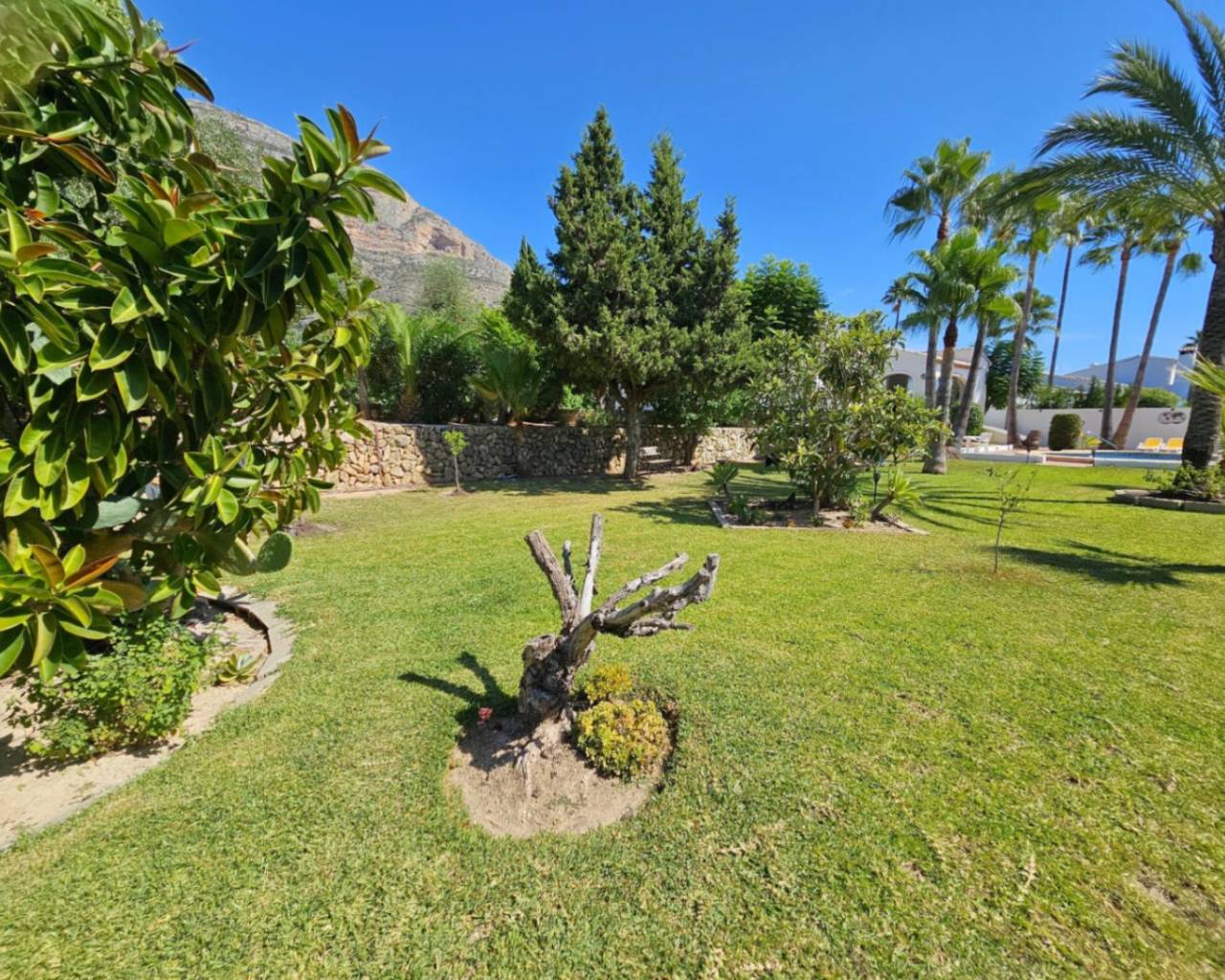 Vente - Villa individuelle - Javea - El Montgo