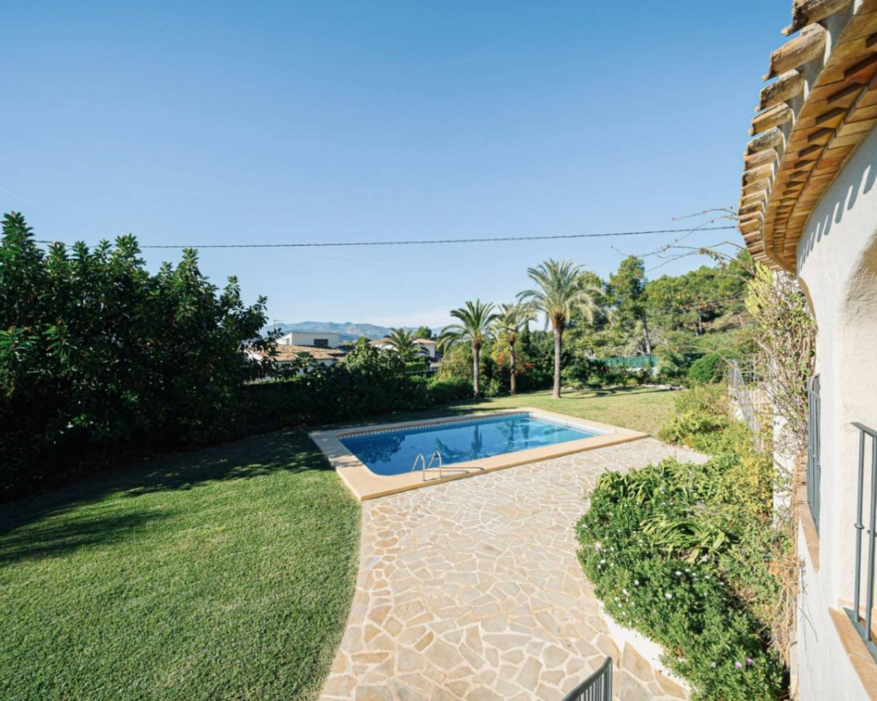 Vente - Villa individuelle - Javea - El Montgo