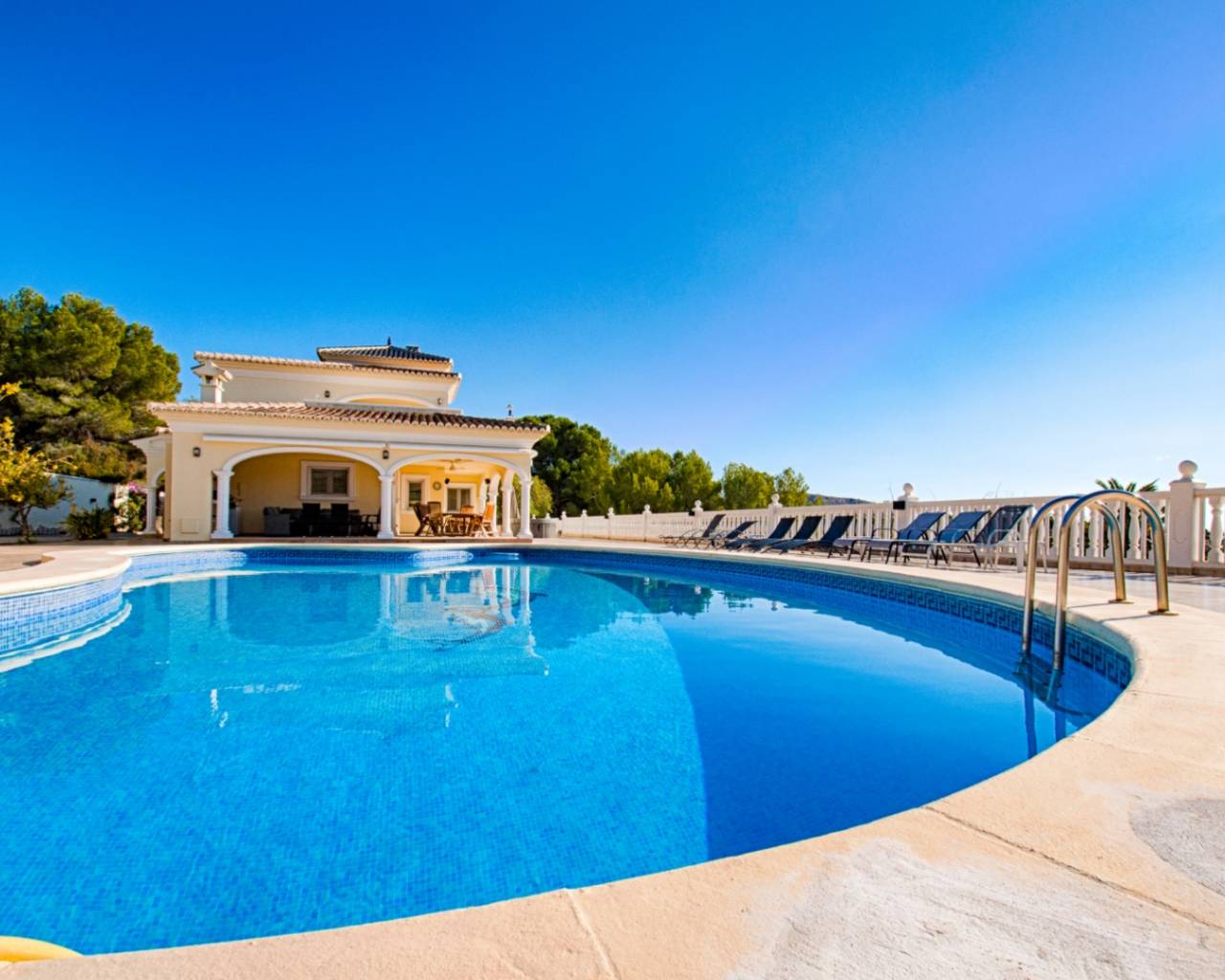 Vente - Villa individuelle - Moraira