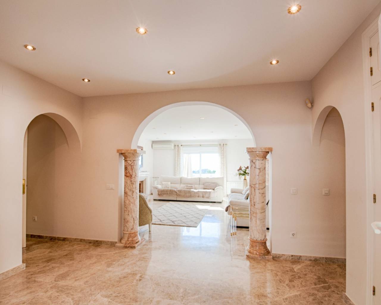 Vente - Villa individuelle - Moraira