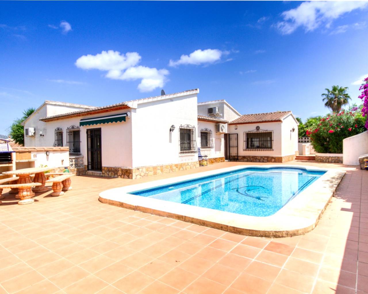 Vente - Villa individuelle - Orba Valley - Orba
