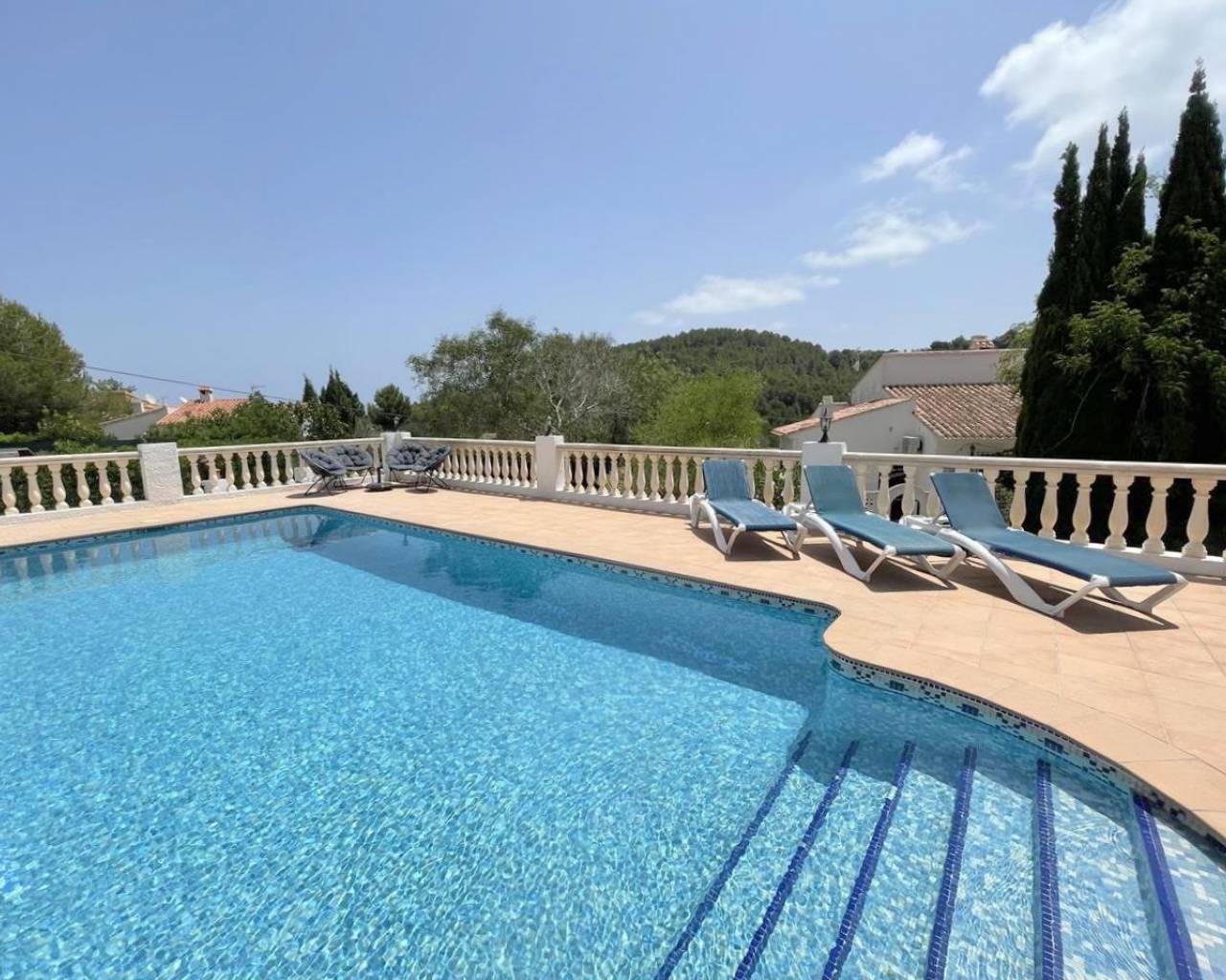 Rental - Detached villa - Javea