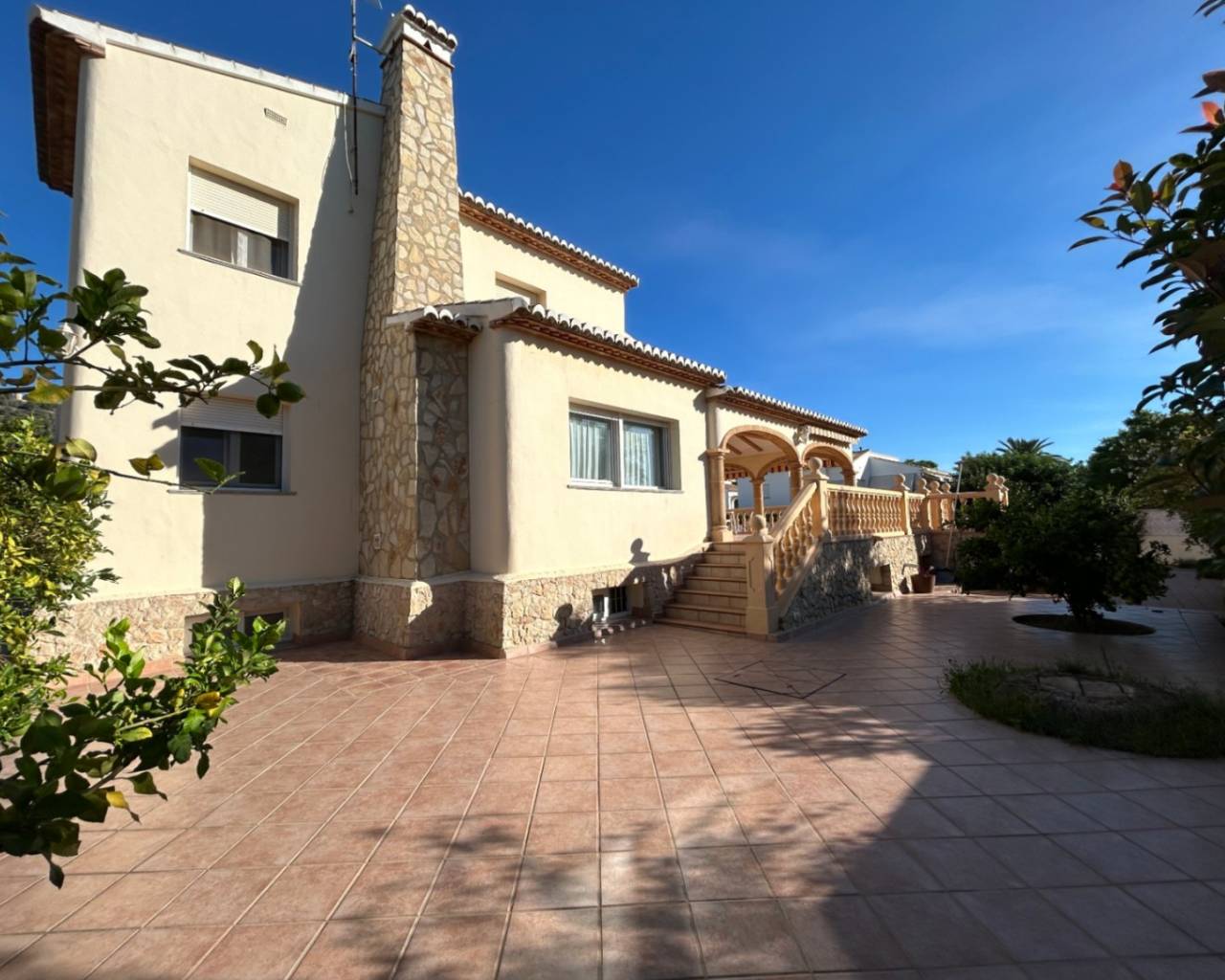 Rental - Detached villa - Javea