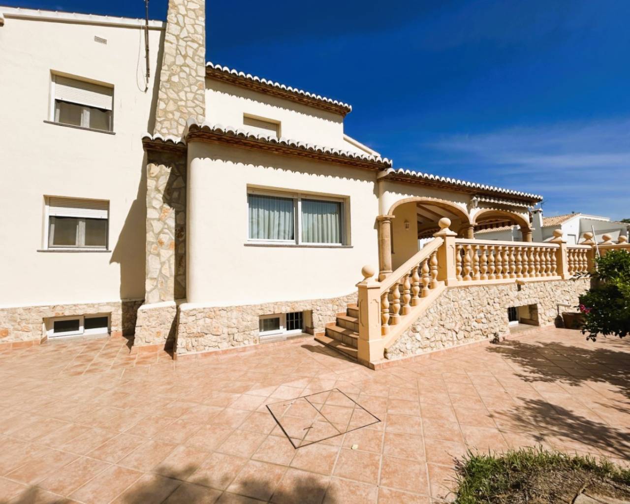 Rental - Detached villa - Javea