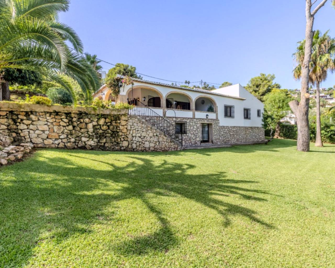 Rental - Detached villa - Javea