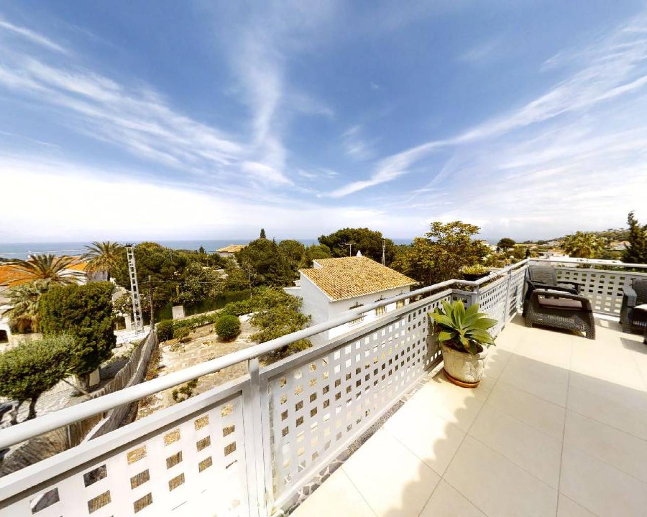 Sales - Detached villa - Denia