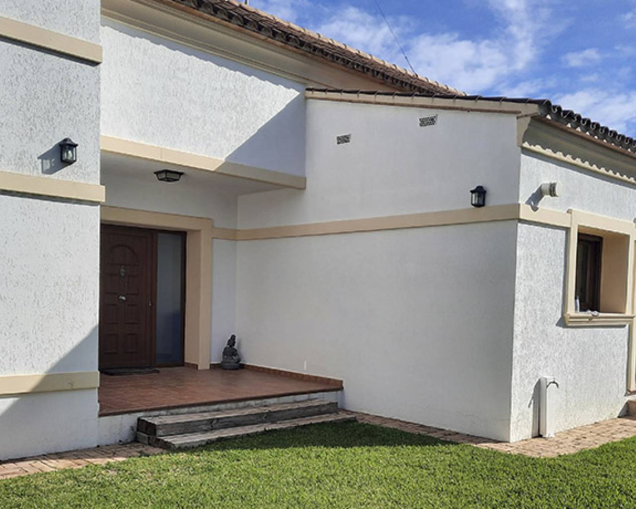 Sales - Detached villa - Denia