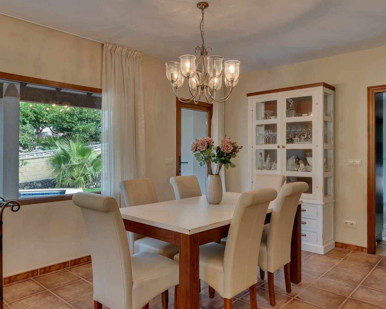 Sales - Detached villa - Denia