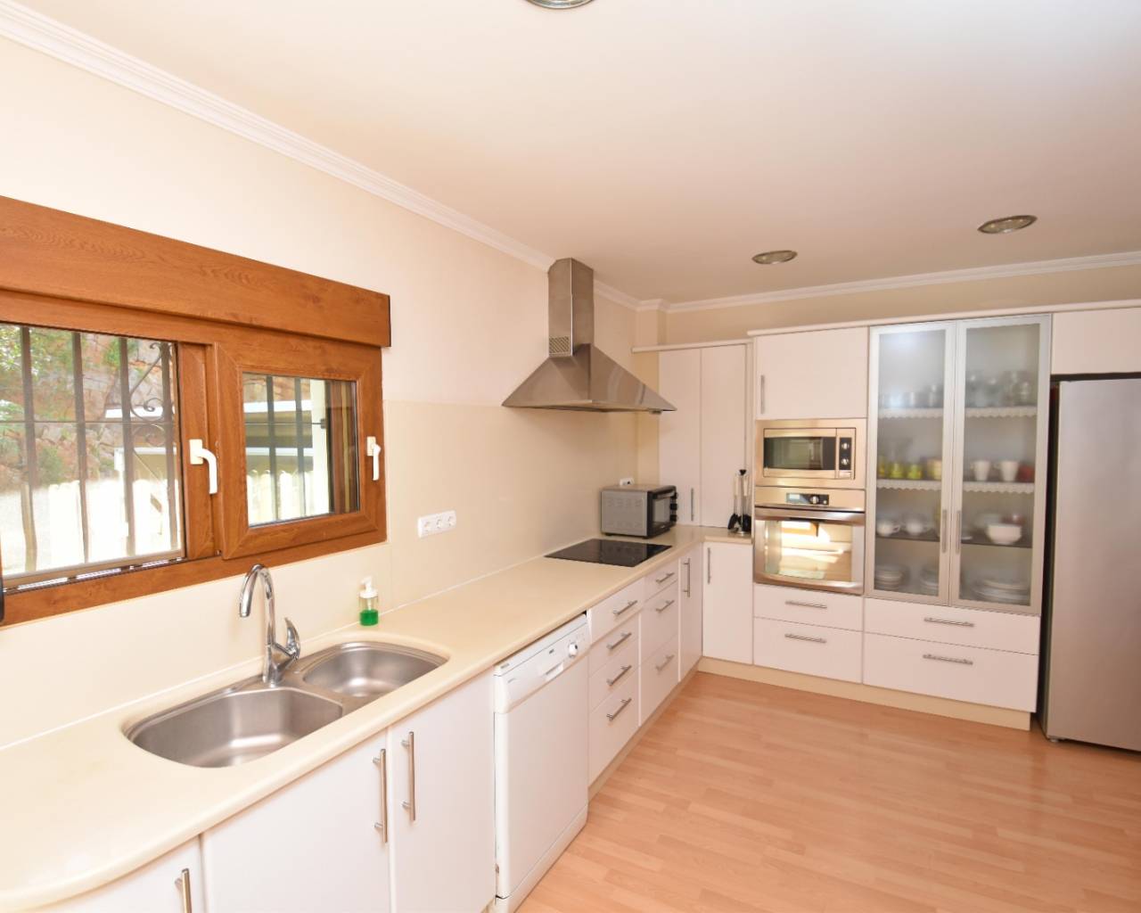 Sales - Detached villa - Denia