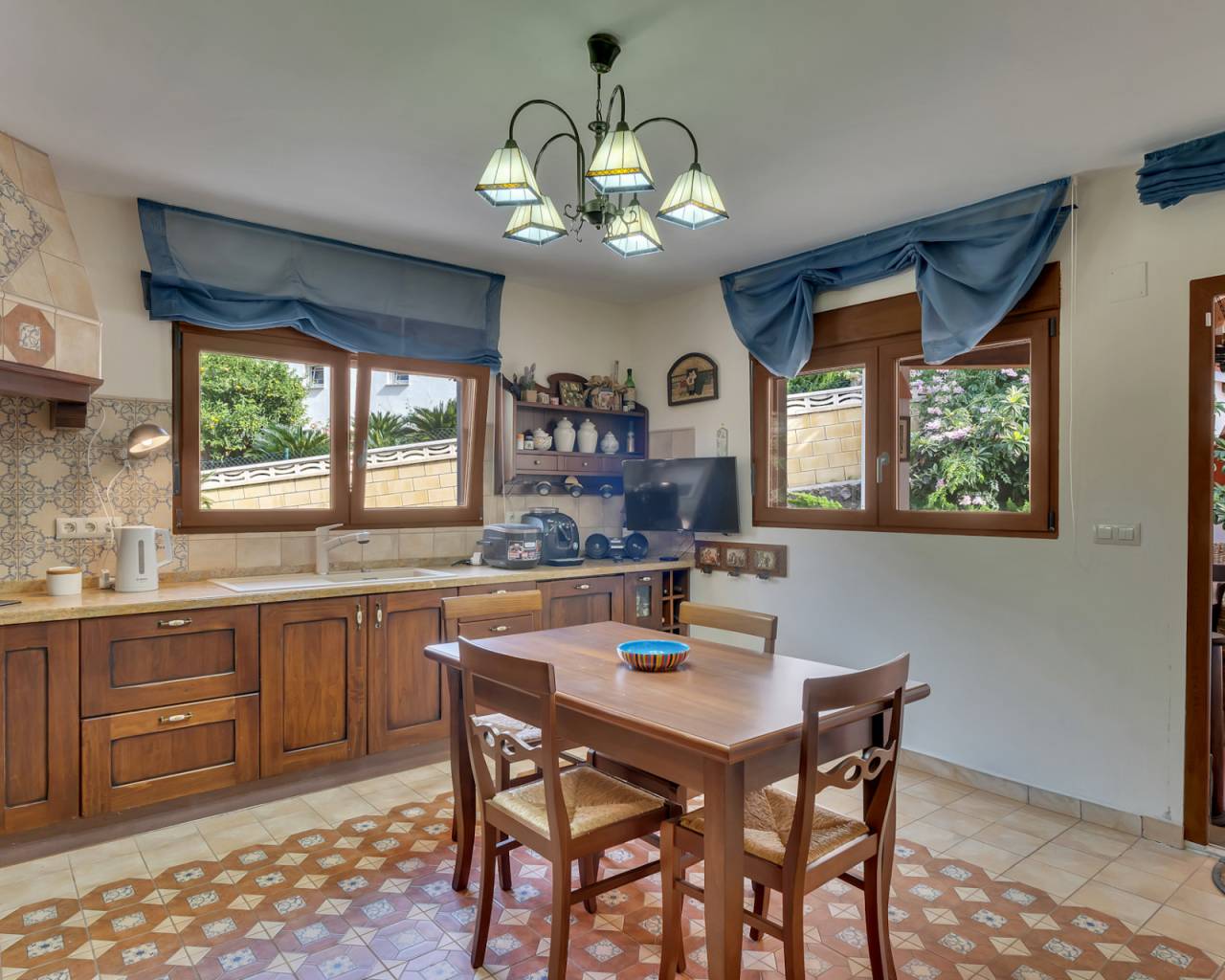 Sales - Detached villa - Denia