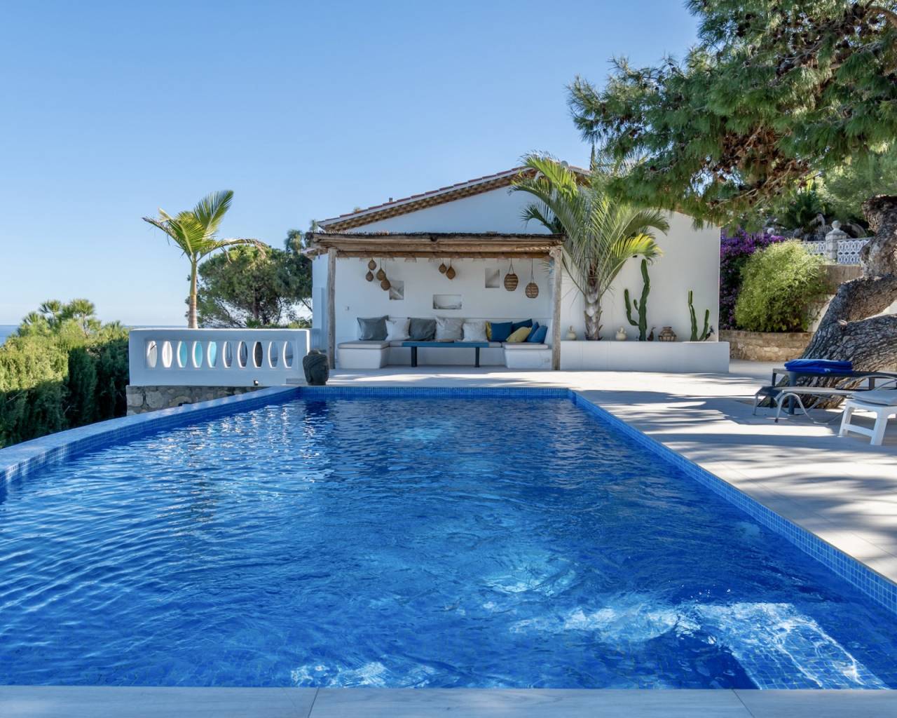 Sales - Detached villa - Denia