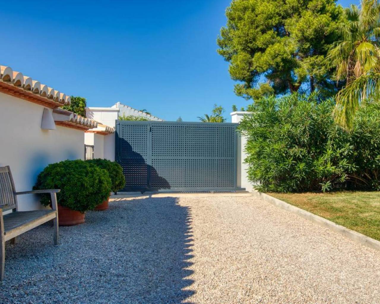 Sales - Detached villa - Javea