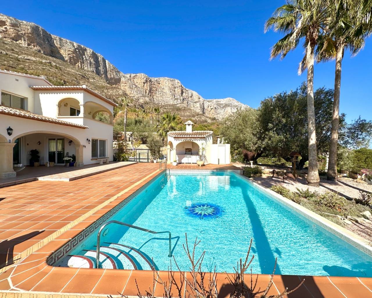 Sales - Detached villa - Javea