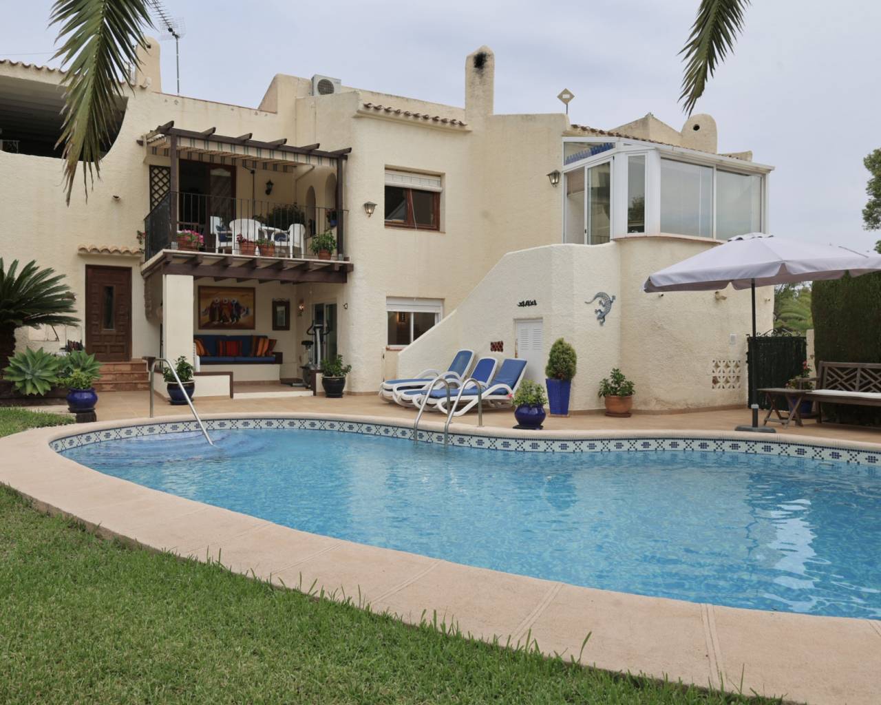 Sales - Detached villa - Javea