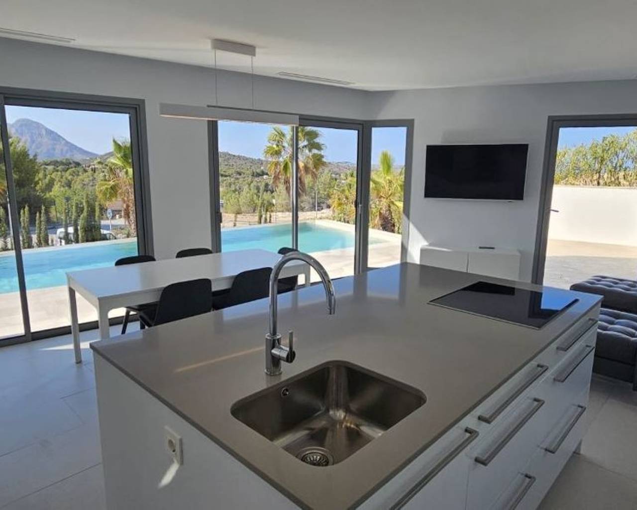 Sales - Detached villa - Javea