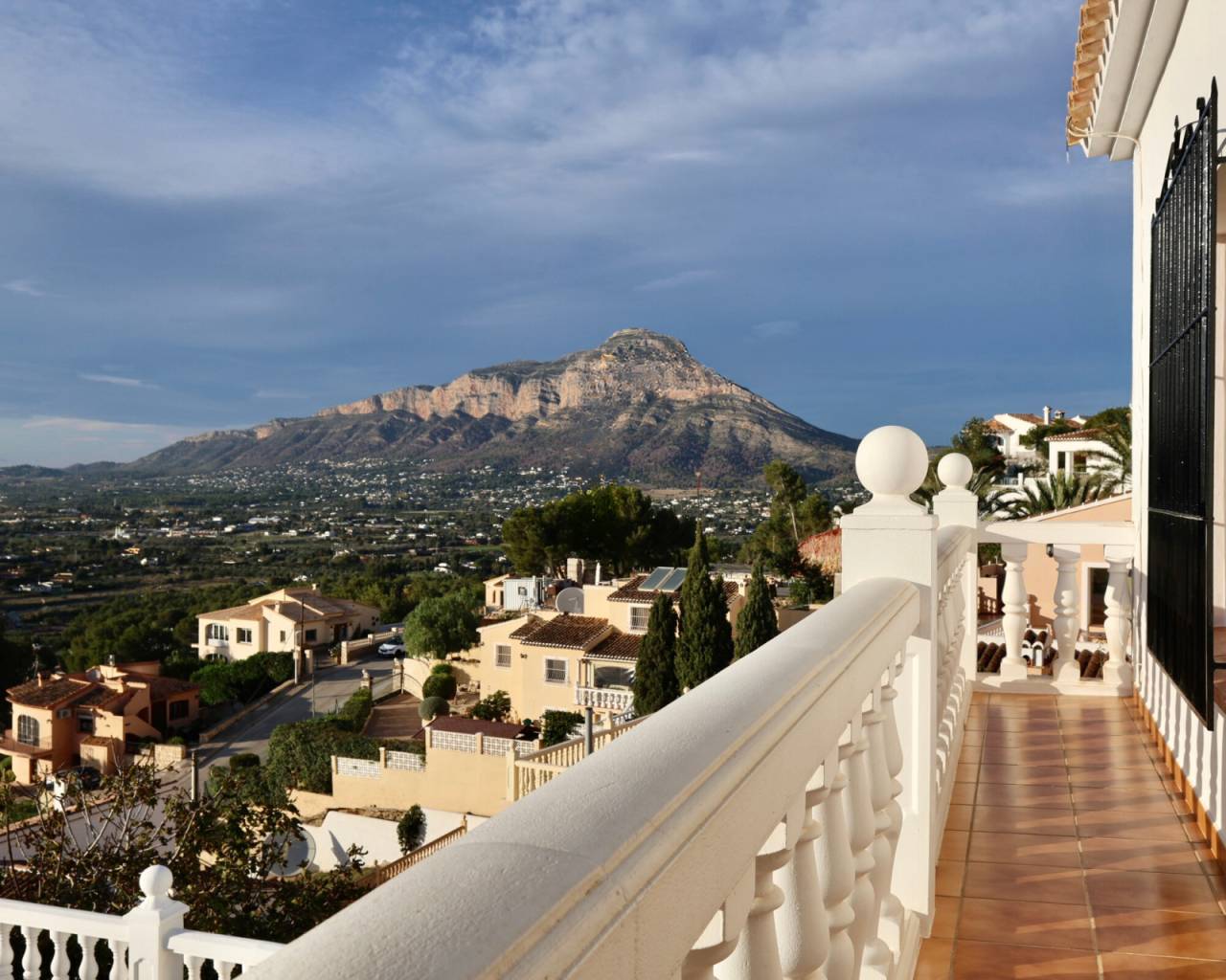 Sales - Detached villa - Javea