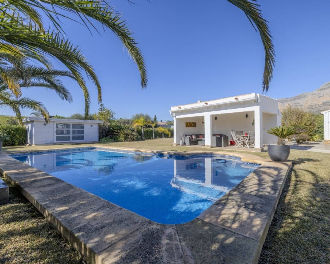 Sales - Detached villa - Javea