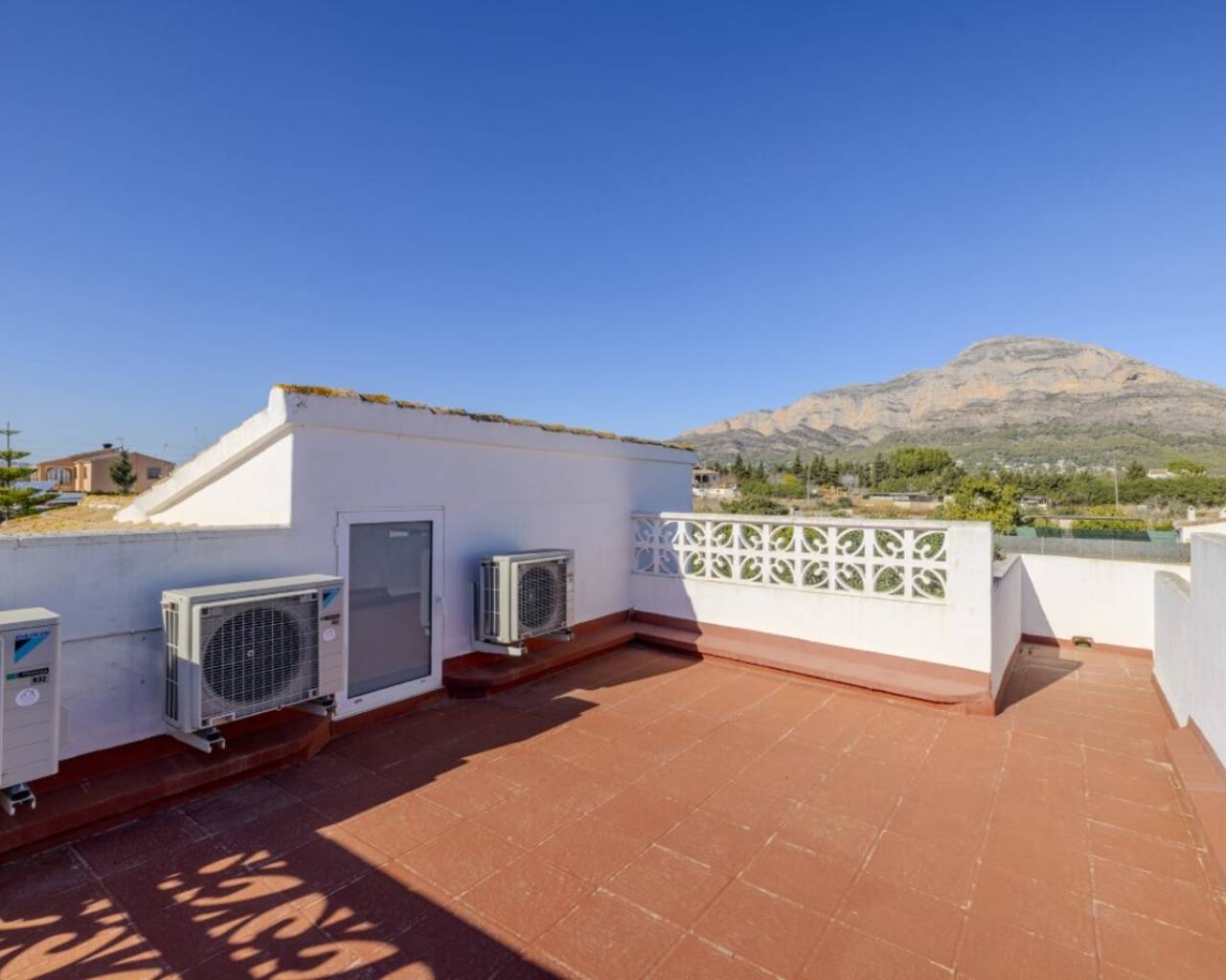 Sales - Detached villa - Javea