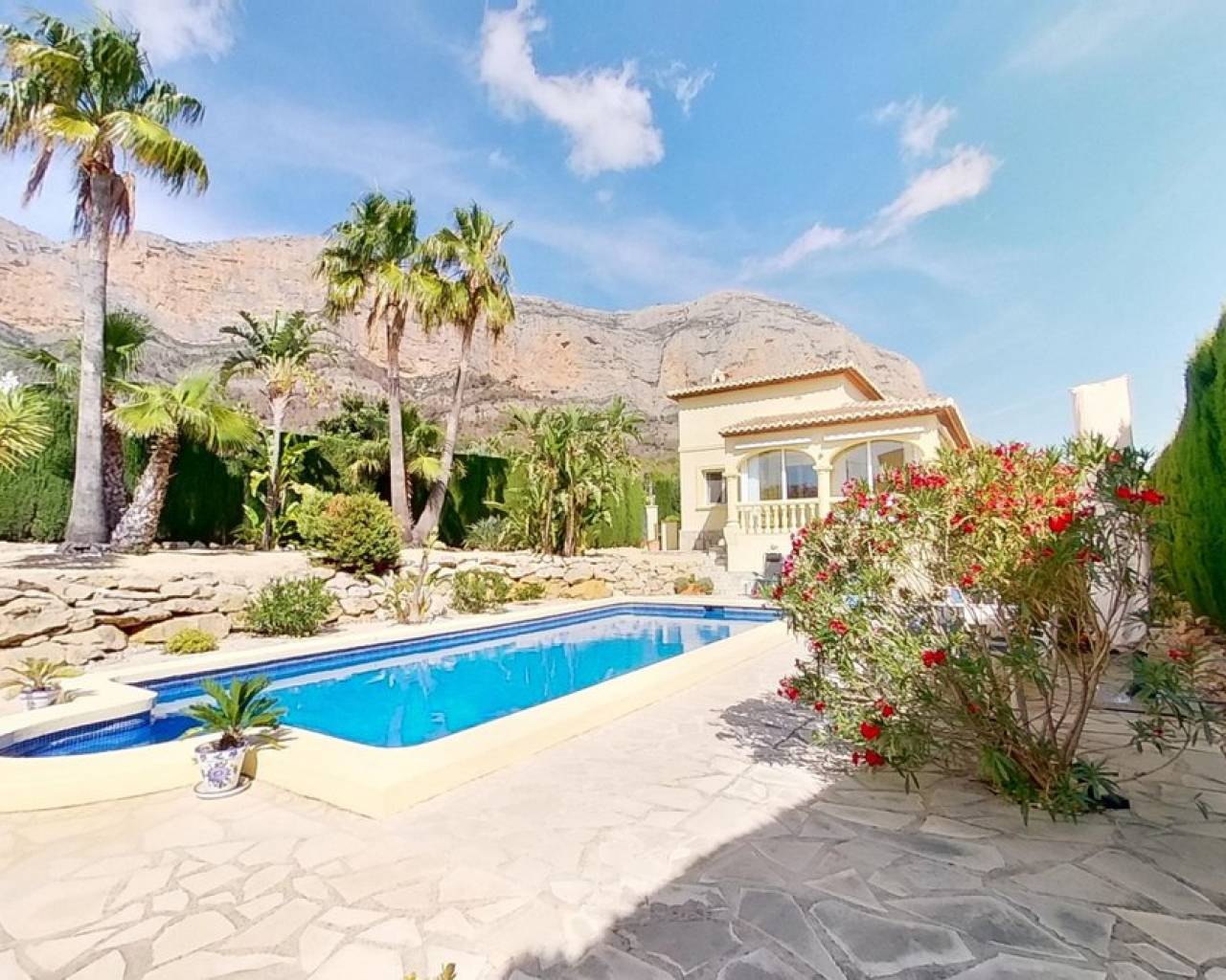 Sales - Detached villa - Javea